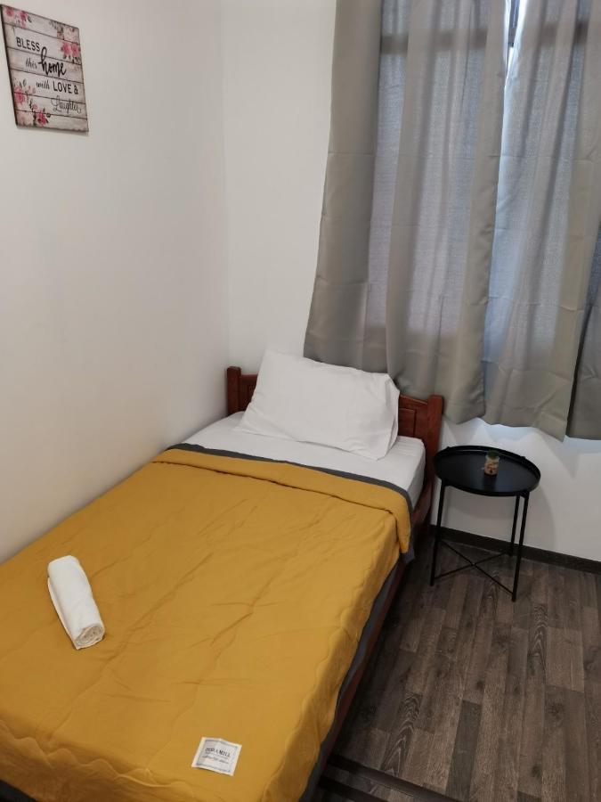 G Fortune Guest House+ Джордж Таун Екстериор снимка