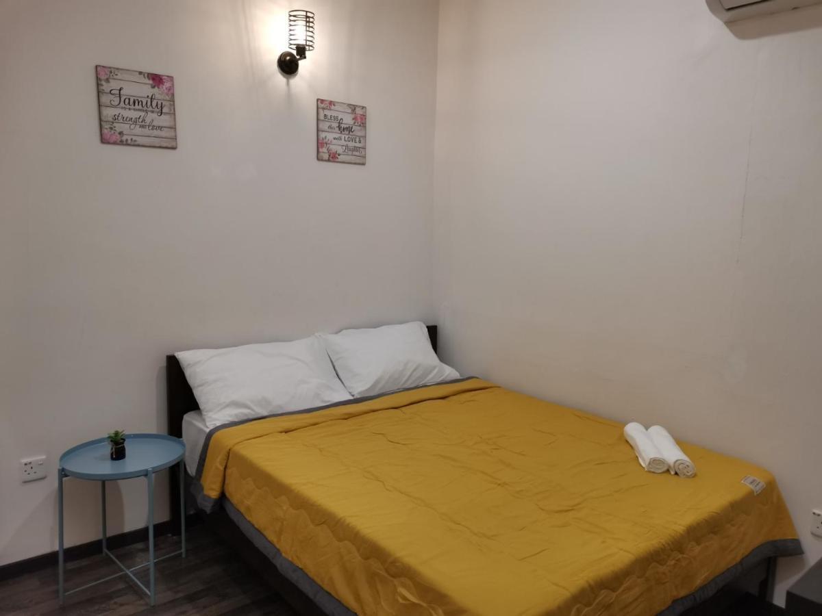 G Fortune Guest House+ Джордж Таун Екстериор снимка