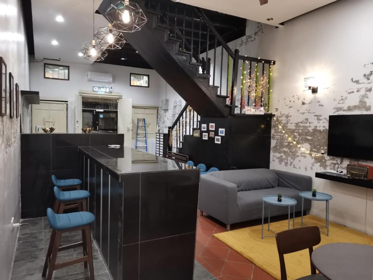 G Fortune Guest House+ Джордж Таун Екстериор снимка