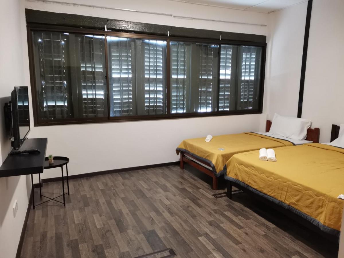 G Fortune Guest House+ Джордж Таун Екстериор снимка