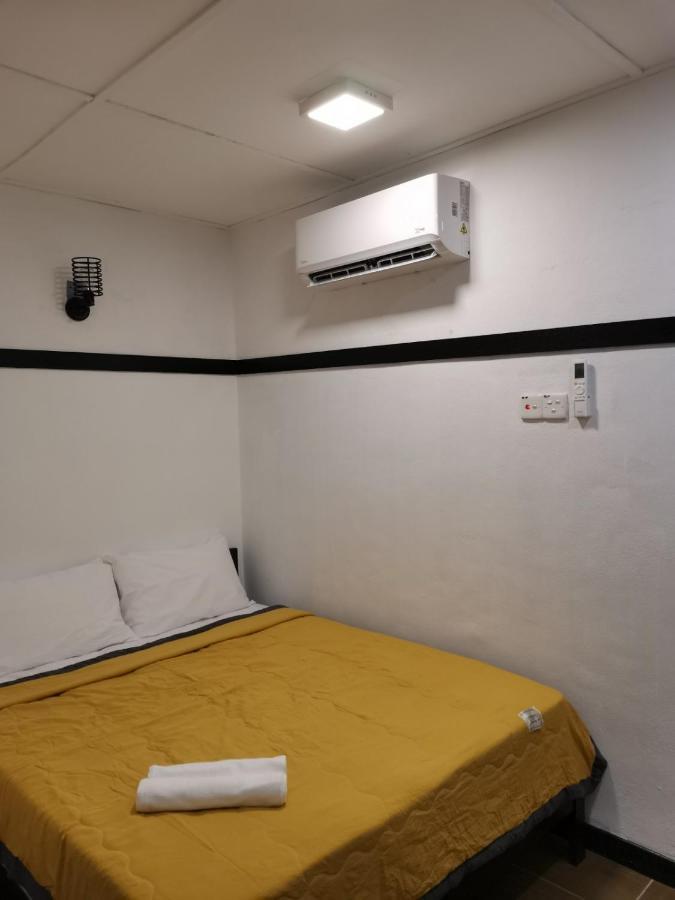 G Fortune Guest House+ Джордж Таун Екстериор снимка