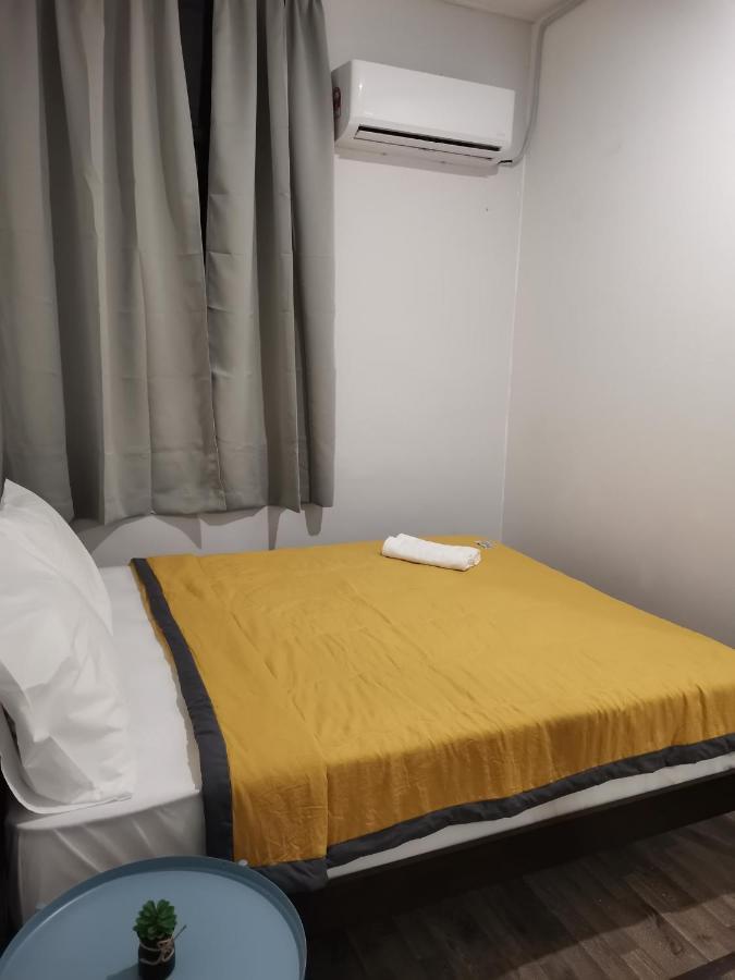G Fortune Guest House+ Джордж Таун Екстериор снимка