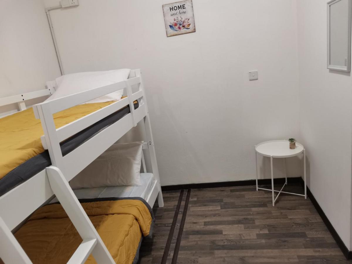 G Fortune Guest House+ Джордж Таун Екстериор снимка