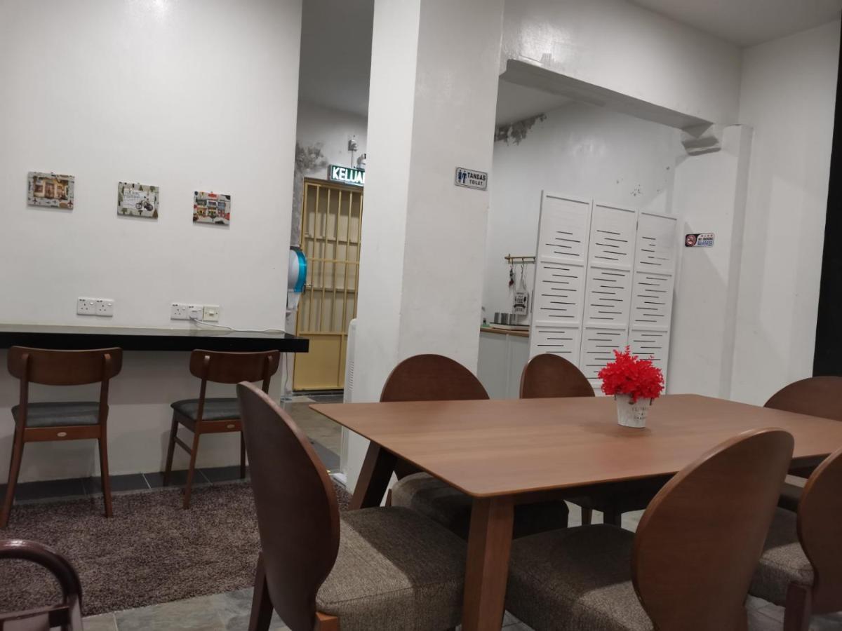 G Fortune Guest House+ Джордж Таун Екстериор снимка