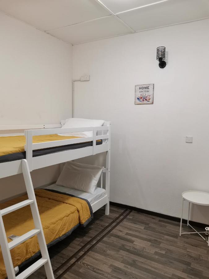 G Fortune Guest House+ Джордж Таун Екстериор снимка